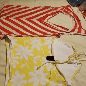 2 womens tops xl gap and rue 21